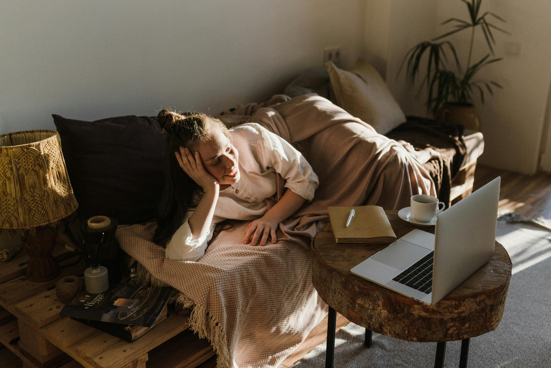 Day 34 : The 3 Biggest Lies About Starting an Online Business (And What Actually Works in 2025)