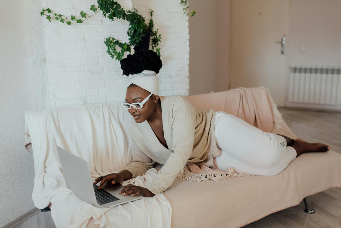 Day 22 : Stuck in the 9-to-5 Loop? Here’s How to Start a Side Hustle Without Burning Out